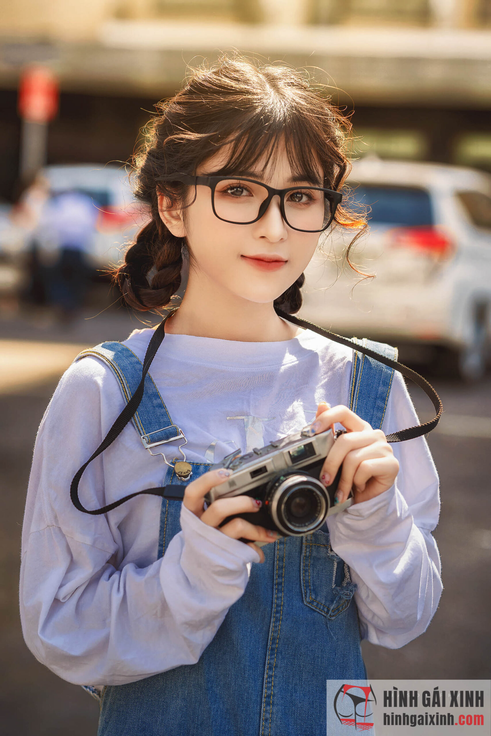 33+ album ảnh gái đẹp tóc ngắn đeo kính xinh ngất trời | Hình Gái Xinh