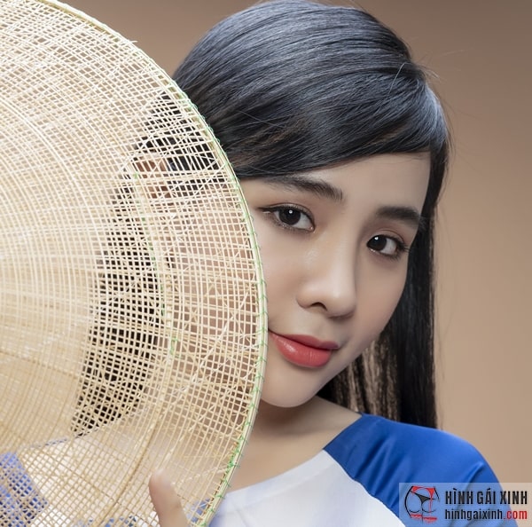 con gái Phi Nhung là ca sĩ Quỳnh Trang