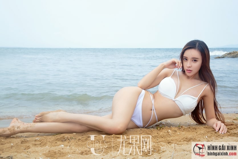 Hình ảnh gái xinh mặc bikini Trung Quốc quyến rũ